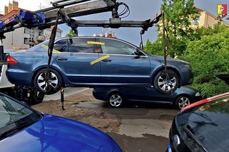 Falešný taxikář brutálně znásilnil dívku v Praze, policie hledá další oběti - Novinky