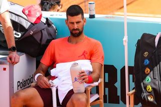 Frustrovaný Djokovič vypěnil. Podělaný tenis, podělaný všechno, nadával - Sport.cz