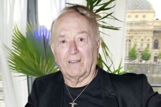 Klíč nešel do zámku, za dveřmi stál chlap v trenýrkách. Petr Janda řešil nevěru, poprvé v životě uhodil ženu