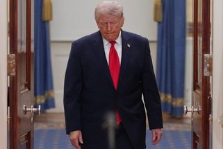 USA se v konfliktu stále více zasekávají a nevědí, jak z něj ven. Trump ale potřebuje být vítěz, říká odborník