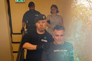 Krkavčí rodiče předvedli show. Sexuální terapeutka zpívala árie a expolicista zmateně křičel - Novinky