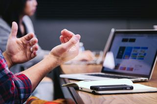 Nepřijat. Pro personalistku jsem se stal záhadným, protože nemám profil na sociálních sítích - Médium.cz