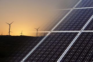 EU hledá 660 miliard eur ročně na čistou energii. Česko varuje před realitou