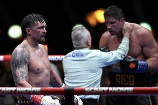 Verhoeven sahal po senzaci. Usyk ho ukončil v čase 2:59 a zachránil titul