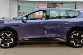 Konec strachu z dojezdu: Nové SUV Nissanu ujede 1 450 km na jedno natankování. Nástup nové éry nabíjení s cenou ojetiny a zárukou