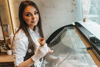 Pravidla pro letní brigády: Vydělávat lze už od čtrnácti, ale pozor na finanční limity u výplaty - Novinky
