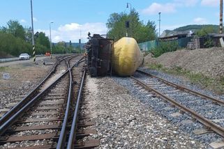 Na Novojičínsku vykolejil nákladní vlak - Novinky