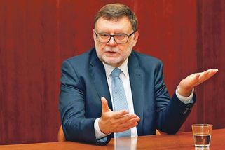 Další účet za Babišovu vládu, komentoval Stanjura zhoršený ratingový výhled - Novinky