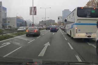 Policisté na D52 změřili rychle jedoucí řidičku BMW. Když zjistili, že veze nemocnou dceru, která navíc krvácí, doprovodili ji do nemocnice