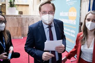 Šest milionů za pět let: Arenberger pronajímá budovu nemocnici, kterou řídil - Seznam Zprávy