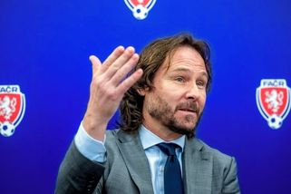 Nedvěd odchází z Hradce Králové, jediným většinovým majitelem je Tomek - Seznam Zprávy