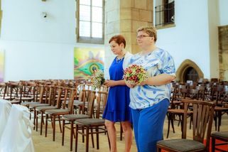 Trnitá cesta k lásce. Poznaly se v klášteře, vzaly se v kostele - Seznam Zprávy