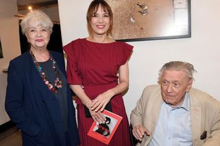 Terezu Kostkovou podpořili rodiče Petr Kostka (87) a Carmen Mayerová (81). Vypadají skvěle!