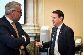 Macinka straší sjezdem sudetských Němců: Cíl je jasný, rozdělit lidi a udržet si voliče - Médium.cz