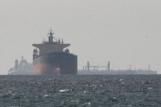 Experti: Krize na trhu s ropou teprve začíná, do Evropy ještě nedorazila - Novinky