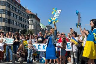Stát přestane Ukrajincům neomezeně platit ubytování - Novinky