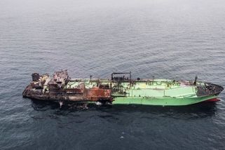 Rusové zveřejnili video ze zničeného tankeru ve Středozemním moři - Seznam Zprávy