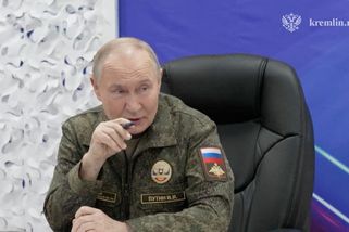 Náš plán se nemění, uvedl Putin. Gerasimov ho oslovil „soudruhu“ a slíbil pokračovat v tažení - Novinky