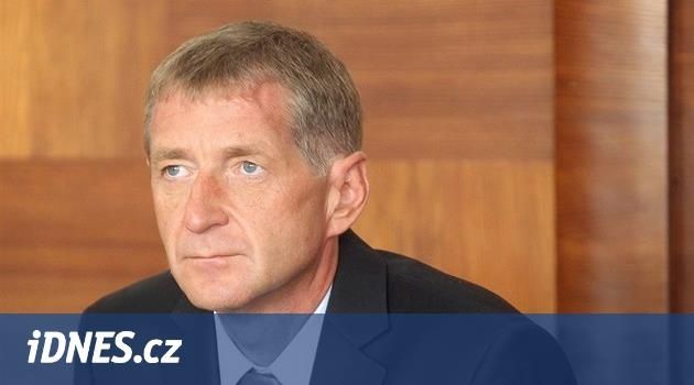 Janoušek má šanci na odklad vězení, dostal omluvenku od Drymla