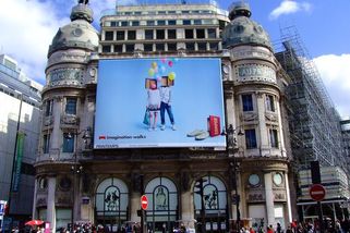 Kultovní reklamy podruhé. „Maminko, až to budu natírat příště...“ nebo pes Fofolák - Médium.cz