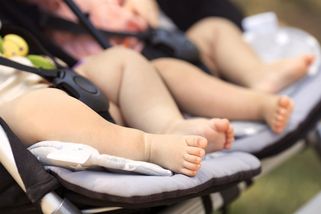 Pár z Bavorska čeká už třetí dvojčata. Holčičky se narodí v červnu - Novinky