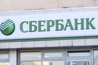 Rublu hrozí propad, varuje Sberbank - Novinky
