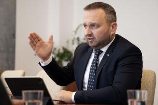 „Už to dopadá na ekonomiku země.“ Jurečkovi lidé proto digitalizují i o víkendu - Seznam Zprávy
