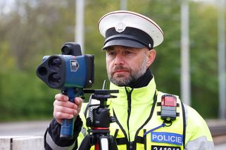 Česko prošpikované radary. Tady je seznam 984 míst, kde dnes měří rychlost
