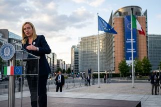 Meloni rozehrála tvrdou partii s Bruselem. Chce peníze na energie i obranu
