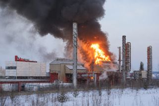 Video: Úder hluboko v Rusku. Ukrajinské drony zasáhly chemický závod 1 700 kilometrů od hranic