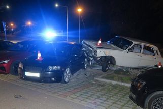 Opilý řidič volhy naboural v Kaplici zaparkované Audi A3 - Novinky