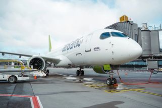 Nebe nad Evropou prořídne. Další aerolinka oznámila rušení letů
