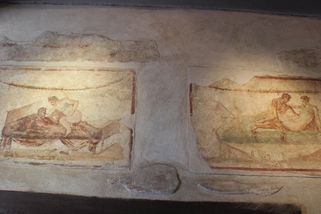 Necudné nálezy z Pompejí pohoršily puritánskou Itálii 19. století - Médium.cz