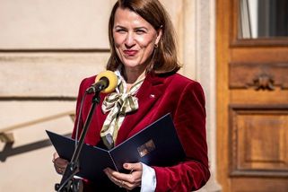 Změny na Úřadu vlády zastihly Béma i Malou na dovolené. ‚Absolutní shoda náhod,‘ říká Tünde Bartha