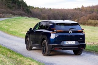 Test: Citroën C5 Aircross Max nabízí skvělý komfort za pěkný peníz. Některé kompromisy ale umí naštvat - Autobible.cz - Předjedeme vaše představy!