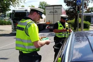 Zákaz řízení bude za dva roky platit v celé EU. Změna legislativy dopadne na řadu řidičů