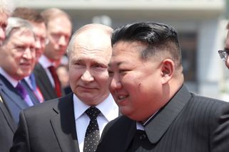 „Kolik mrtvol bude ještě třeba, aby Putin přiznal porážku?“ Ruští vojáci na frontě zuří a cupují ho na kusy