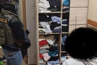Jihočeská zásahovka zadržela drogový gang, který v kraji prodal 10 kilo kokainu - Novinky
