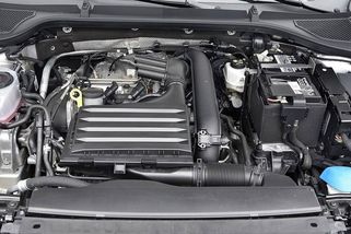 Průlomová technologie elektromotoru urychlí konec spalovacích pohonů. Co přináší a proč je klíčová - Médium.cz