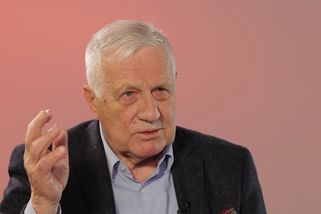 Klaus: Útočí na mě, nejsem proruský, Putin prohrál. Vyznamenání Zelenského je teď laciné gesto | Prostor X