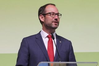 krajskelisty.cz/praha/35137-nenavist-ach-ta-nenavist-komentar-stepana-chaba.htm