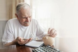Důchodci napjatě čekají na klíčovou zprávu o valorizaci: Teď se láme, kolik peněz jim stát přidá