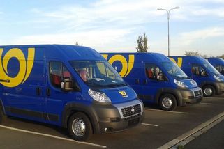 Kauzu předražených elektrokol pro hubené pošťáky policie odložila - Novinky