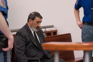 Hrůzná vražda v Jablonci: Otec ubodal 12letou dceru. Bezmocná matka sledovala útok přes videohovor
