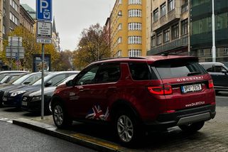 Parkujete pozadu? Psychologové tvrdí, že dalších 6 vlastností vás řadí mezi skrytě nadprůměrné řidiče