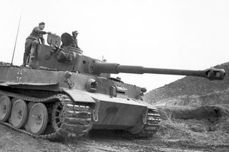 Tankové jatky v Rumunsku: bitva, kde Wehrmacht na chvíli zastavil Rudou armádu - Médium.cz