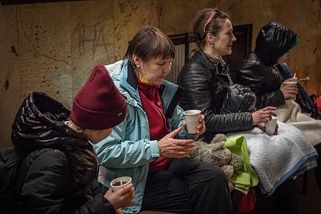Uprchli před válkou na Ukrajině. Teď jim hrozí vykořisťování, i v Česku