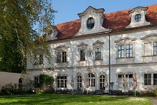 Oprava Velkopřevorského paláce v Praze nemá v Evropě obdoby - Novinky