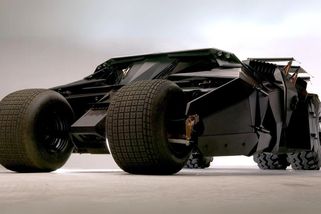 Ikonický Batmobil míří do výroby, každý z hrstky kusů vyjde pořádně draho - Novinky