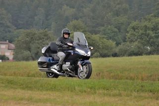 Většina českých motorkářů je při nehodě bez ochrany. Spoléhají jen na povinné ručení